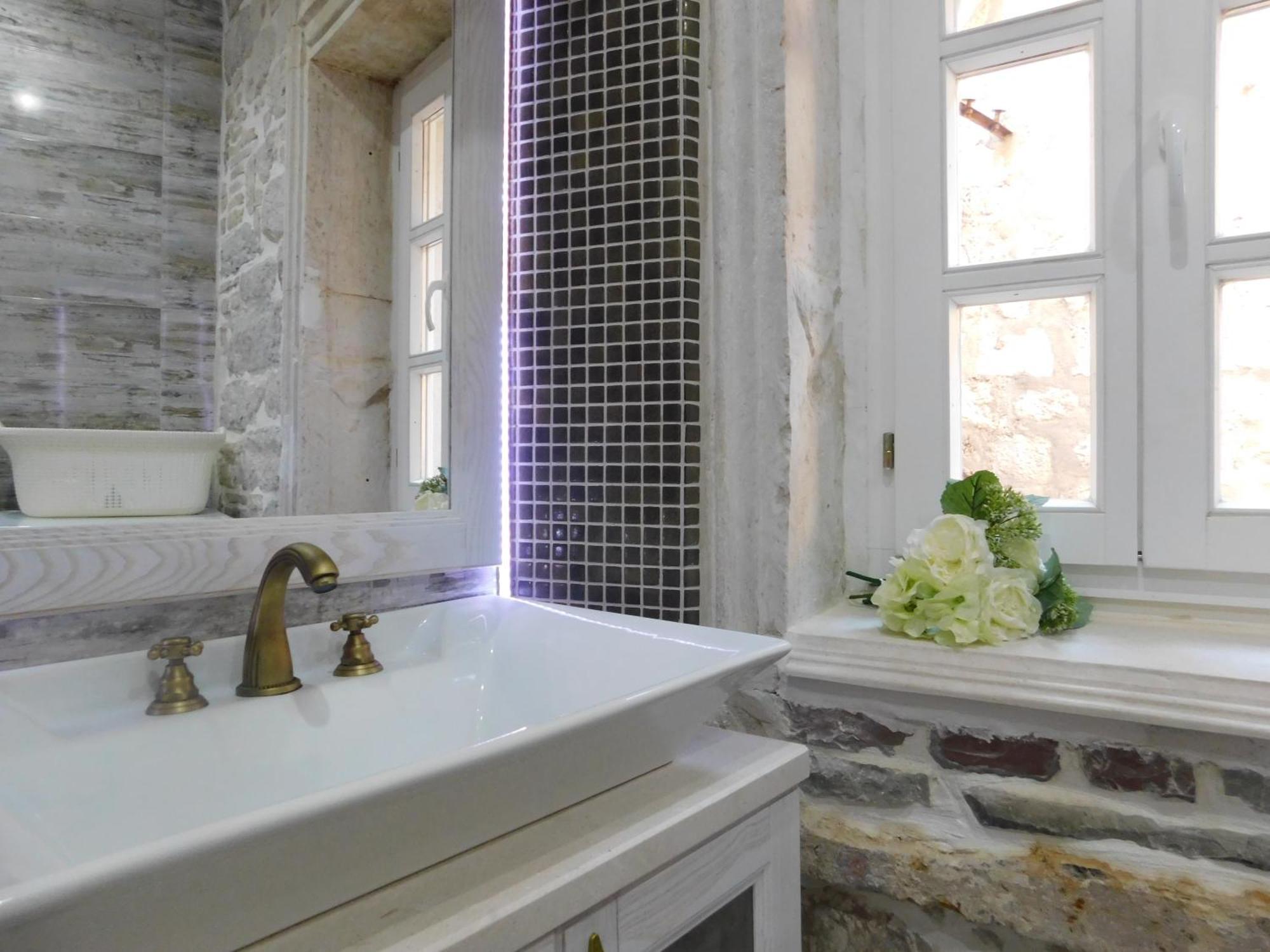 P.S. Cattaro Apartments Bagian luar foto