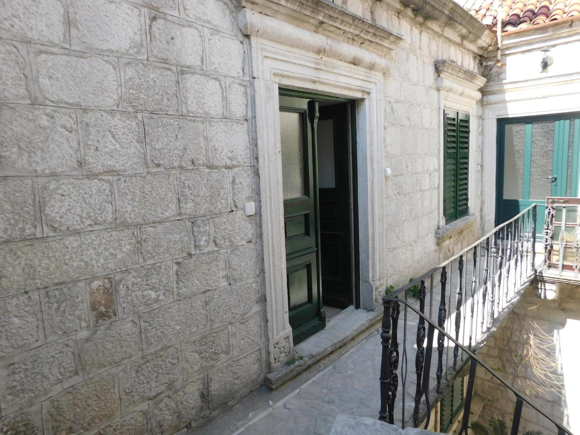 P.S. Cattaro Apartments Bagian luar foto