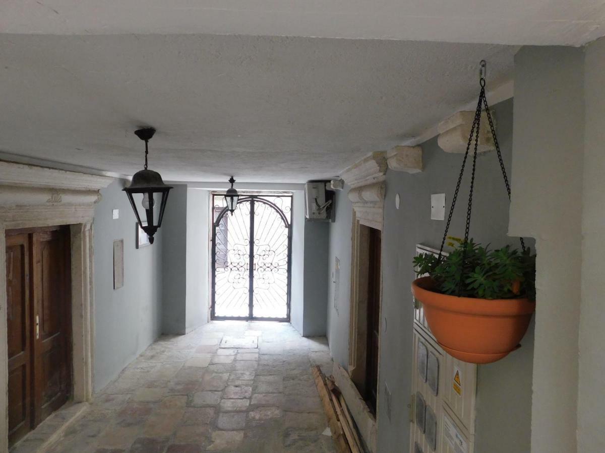 P.S. Cattaro Apartments Bagian luar foto