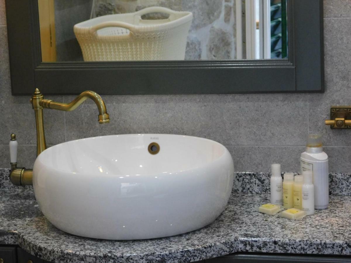 P.S. Cattaro Apartments Bagian luar foto