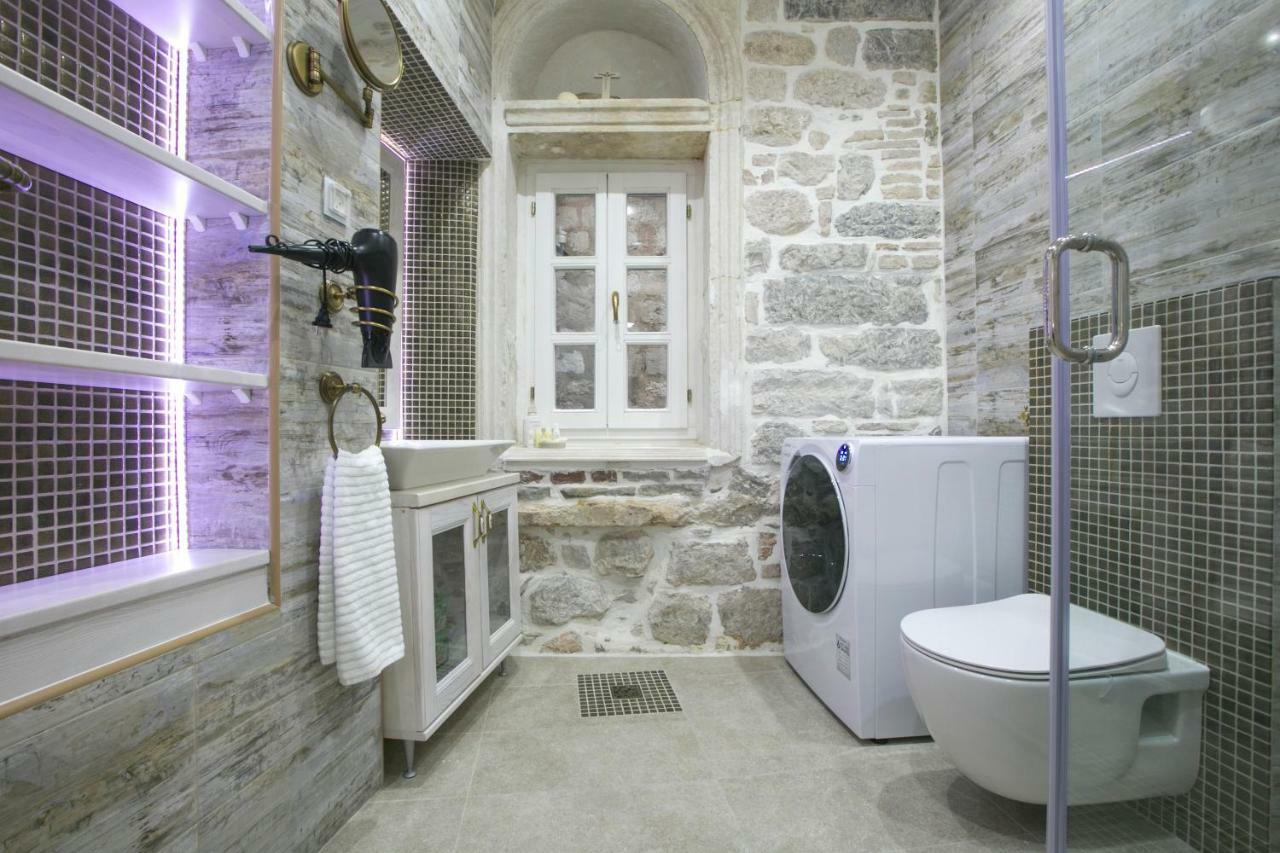 P.S. Cattaro Apartments Bagian luar foto