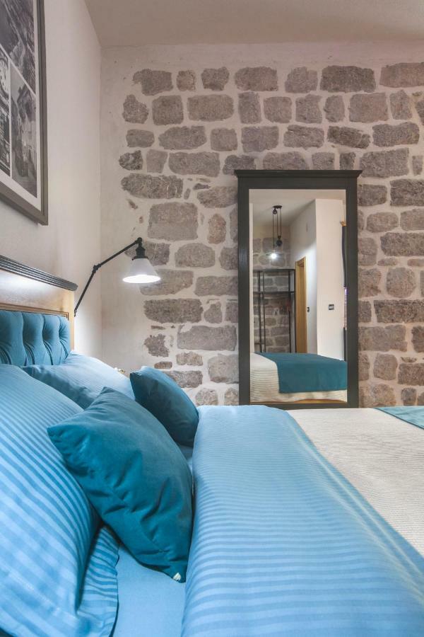 P.S. Cattaro Apartments Bagian luar foto