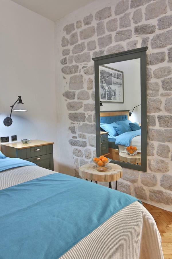 P.S. Cattaro Apartments Bagian luar foto
