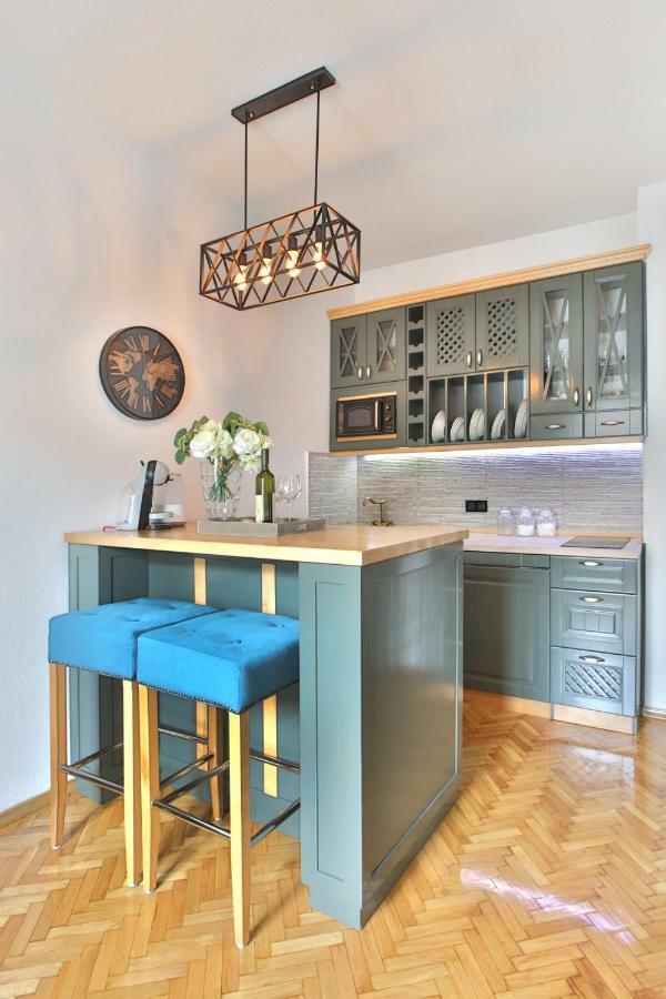 P.S. Cattaro Apartments Bagian luar foto