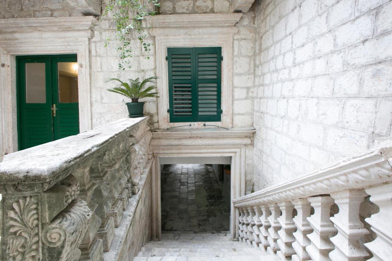 P.S. Cattaro Apartments Bagian luar foto