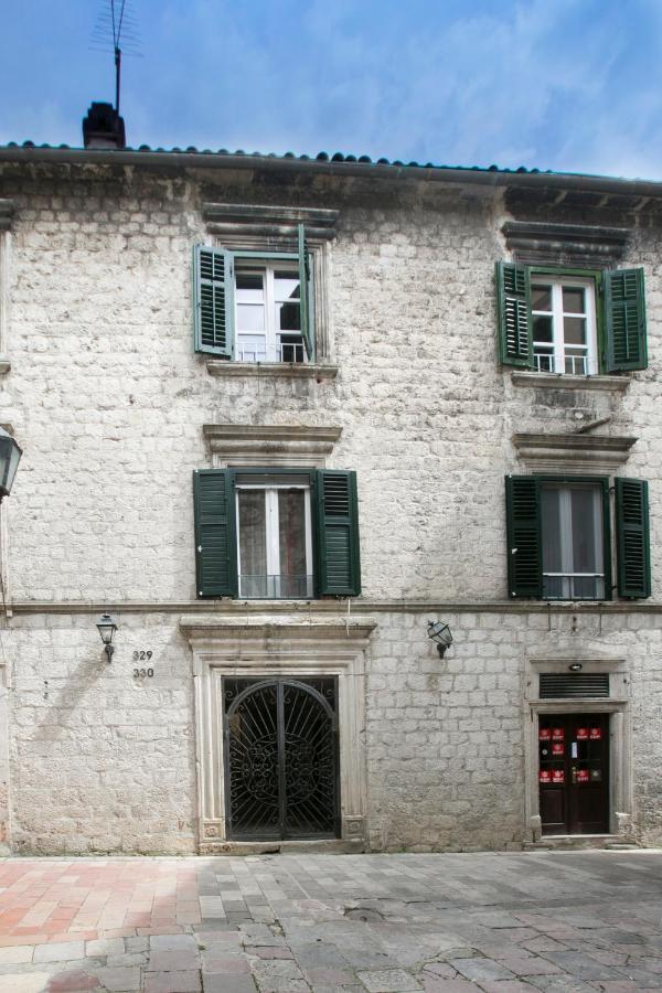 P.S. Cattaro Apartments Bagian luar foto