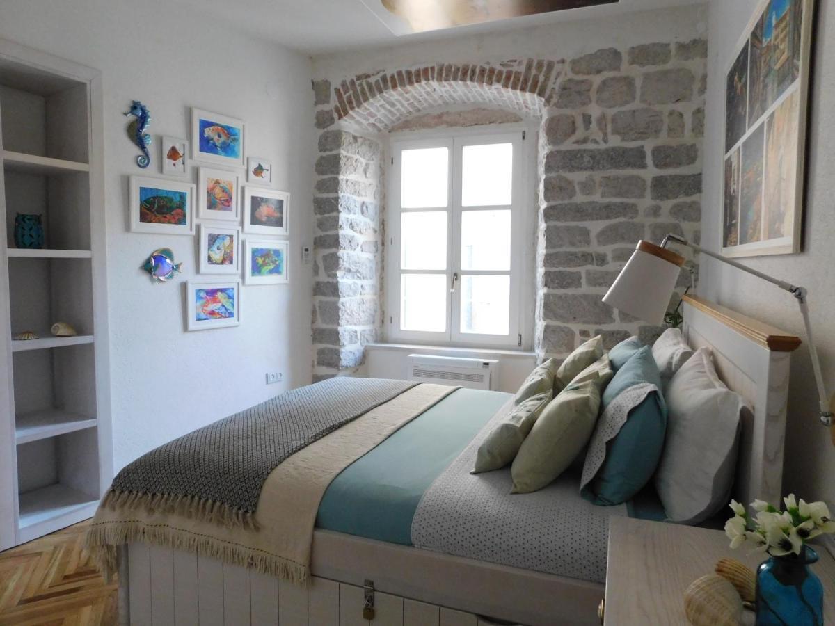 P.S. Cattaro Apartments Bagian luar foto
