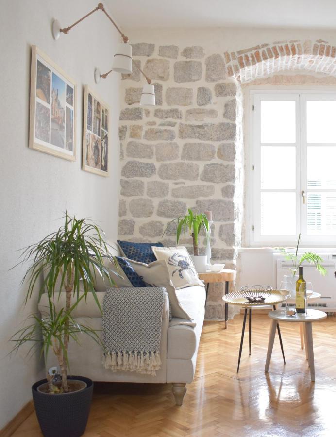 P.S. Cattaro Apartments Bagian luar foto